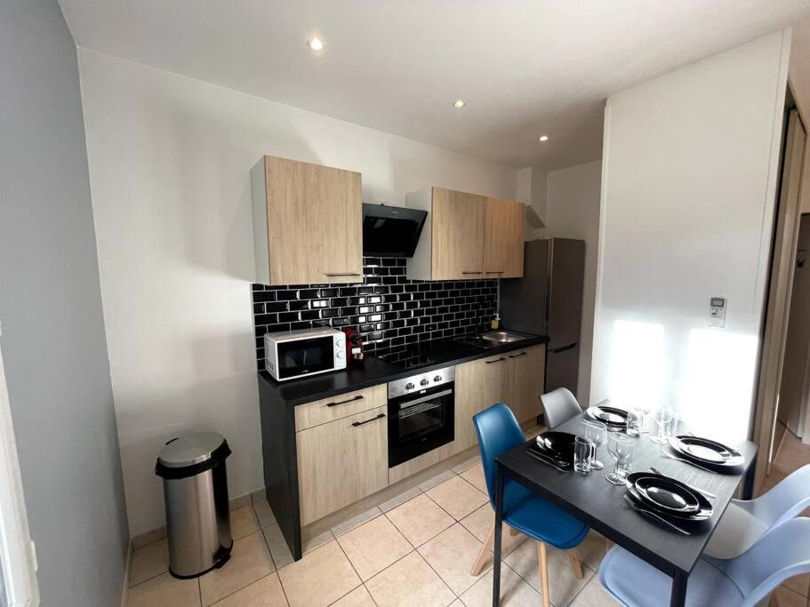 Appartement T2 Pour 3 Personnes Marselha Exterior foto